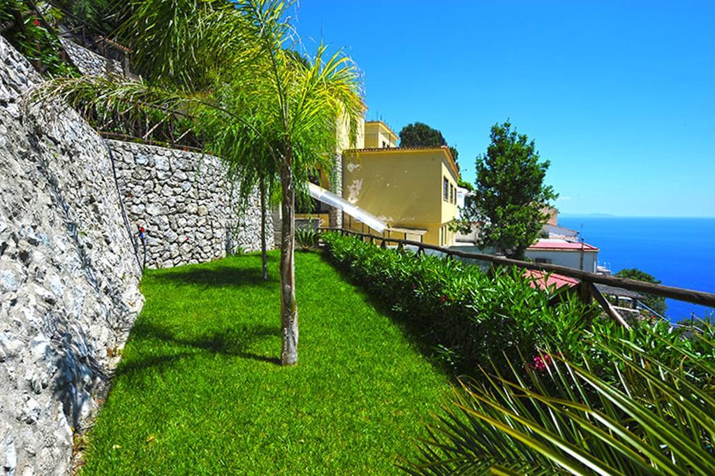 Villa Knight